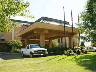 Hampton West Hotel