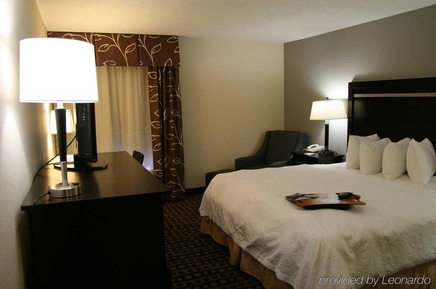 Hotel Hampton West Columbus