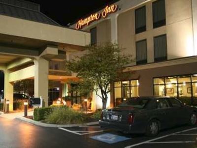 Hampton West Hotel 3*
