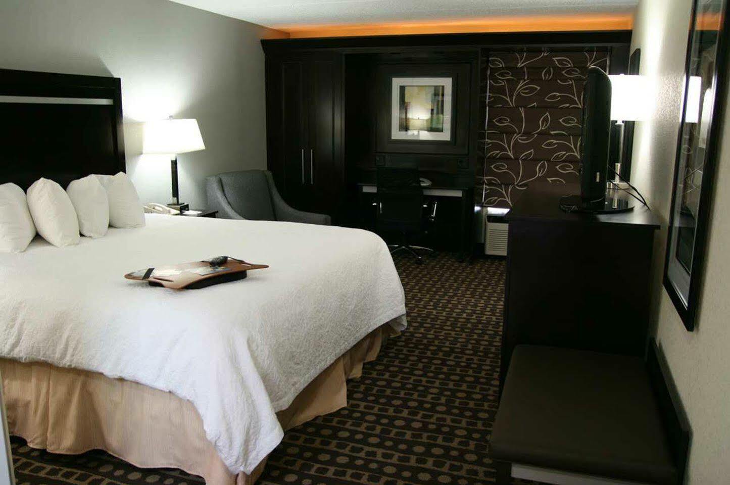 Hampton West 3* Columbus